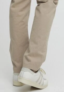 FQSNORRE REGULAR FIT - Chinos - Coriander -Indicode Men Wear Shop 08c967c84aaa4f37827c841e2c88d4f3