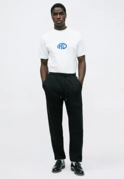 Roberto Cavalli CLASSIC ESSENTIAL PANT - Tracksuit Bottoms - Black -Indicode Men Wear Shop 105a0cd3875b4befb9c92682c813dfb5