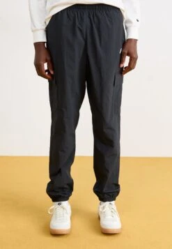 Nike Sportswear CLUB - Cargo Trousers - Black