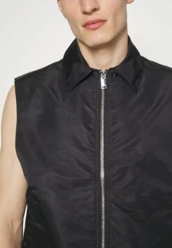 Han Kjøbenhavn Waistcoat - Black -Indicode Men Wear Shop 15890fce763c4899842884300b3ddb3f