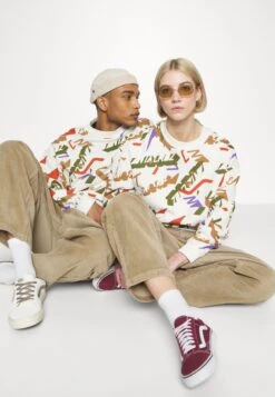 Santa Cruz Big Pants Unisex - Trousers - Khaki -Indicode Men Wear Shop 1ae80a8d2fae4585889acfd64c5f35fd