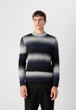 Barbour International VECTOR COLOUR BLOCK CREW NECK JUMPER - Jumper - Black 10 Barbour International VECTOR COLOUR BLOCK CREW NECK JUMPER - Jumper - Black -Indicode Men Wear Shop 214de40d1e7a414f955ccfafe9a838df