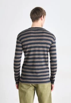 Mads Nørgaard TOBIAS - Jumper - Brown/navy -Indicode Men Wear Shop 2401c707e89648da80ffbc6fccc91ac6