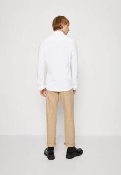 Only & Sons Onstarp Slim Shirt - Shirt - Cloud Dancer -Indicode Men Wear Shop 242ff49af0ab4258977f0aaff437bbbf