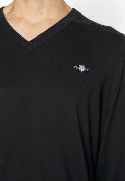 Gant Classic V Neck - Jumper - Black -Indicode Men Wear Shop 2581d7ac071d488ea49daf46917435ad