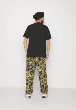 Print Logo- Trousers - Black/Gold 7 Print Logo- Trousers - Black/Gold -Indicode Men Wear Shop 261e7fdc50df40aabd59f3b6327541f4