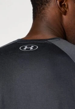 Under Armour FADE - Sports T-shirt - Black/titan Gray -Indicode Men Wear Shop 2fbd4e463e0946faa2ab780f1a4e8b14