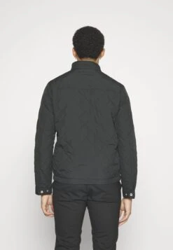 Gant QUILTED WINDCHEATER - Light Jacket - Black -Indicode Men Wear Shop 3a15953fb66041acbaa2646714686628