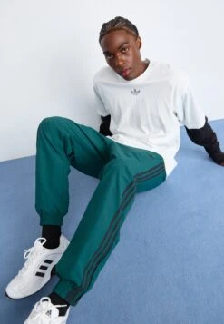 Adidas Originals FIREBIRD PANTS - Tracksuit Bottoms - Aurora Ivy/black -Indicode Men Wear Shop 3adc92051415448786a5842e4a3afae3