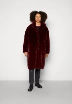 WEEKDAY Albin Coat Unisex - Winter Coat - Deep Winered