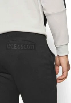 Lyle & Scott Pocket Branded Shorts - Sports Shorts - Jet Black -Indicode Men Wear Shop 4fab63aea26141c4814e70e91a08be54