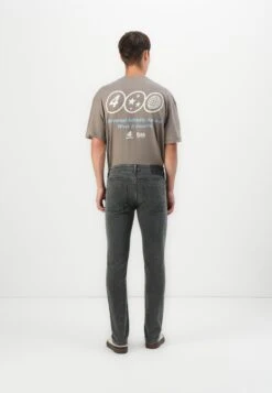 Only & Sons ONSLOOM - Slim Fit Jeans - Dark Grey Denim 11 Only & Sons ONSLOOM - Slim Fit Jeans - Dark Grey Denim -Indicode Men Wear Shop 520a24c2b63e4818b155b974e1f34f39