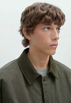 Massimo Dutti CONTRAST COLLAR WITH BUTTONS - Light Jacket - Mottled Dark Green -Indicode Men Wear Shop 54daf194f232452194ef395085a0d5e2