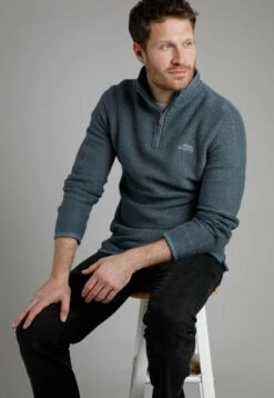 Stern Zip Eco Macaroni Ensign - Jumper -Indicode Men Wear Shop 55610336169b4caca55130f896211345