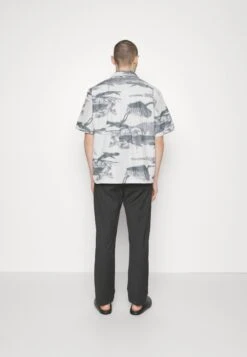 Henrik Vibskov The Artist- Shirt - Black/White -Indicode Men Wear Shop 55865e92f71f4e7cbe4b56f2e2e21085