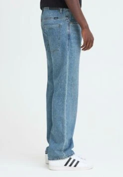 Blend BHFLAKE LOOSE FIT - Relaxed Fit Jeans - Denim Middle Blue 18 Blend BHFLAKE LOOSE FIT - Relaxed Fit Jeans - Denim Middle Blue -Indicode Men Wear Shop 64bffb7d48eb47d0acbbcdeb186fbb0d