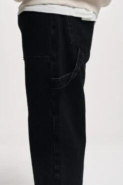 HALDOR CARPENTER - Relaxed Fit Jeans - Black -Indicode Men Wear Shop 6b9a33ee9801427da4c1d5fdad247b80