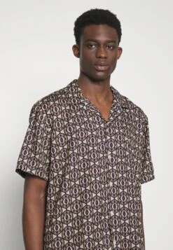 Les Deux Ornament Tencel Shirt - Shirt - Ivory/Dark Sand -Indicode Men Wear Shop 6e4c30a0fa384b70b9f9fc3e0366b841