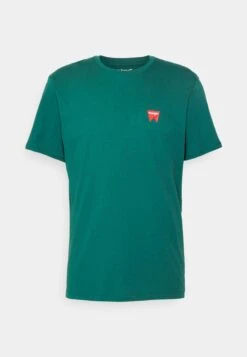 Wrangler Sign Off Tee - Basic T-Shirt - Bayberry Green 10 Wrangler Sign Off Tee - Basic T-Shirt - Bayberry Green -Indicode Men Wear Shop 6f2abe3f504443a588bcb4fb433089c6
