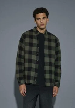 Blend BHBUSTER - Shirt - Thyme -Indicode Men Wear Shop 6fba9bd5d2ad40f09949ac3217e76b53