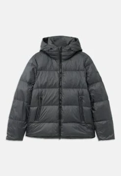 J.Lindeberg DARYL JACKET - Down Jacket - Vintage Indigo 16 J.Lindeberg DARYL JACKET - Down Jacket - Vintage Indigo -Indicode Men Wear Shop 6fea9fba41ff4b4a83f0e91e9266271c