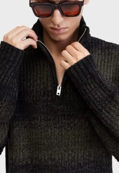 Redefined Rebel SPRUCE BOXY FIT - Jumper - Forest Night -Indicode Men Wear Shop 736ae6a032934aae806d08c82cf017f3