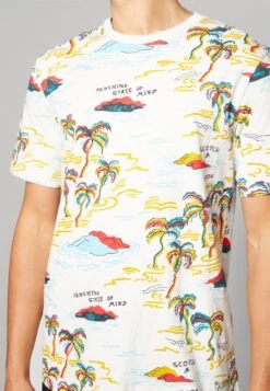 Scotch & Soda Palm Printed Crewneck - Print T-Shirt 11 Scotch & Soda Palm Printed Crewneck - Print T-Shirt -Indicode Men Wear Shop 83c047ed171f47b7944427377532ad02