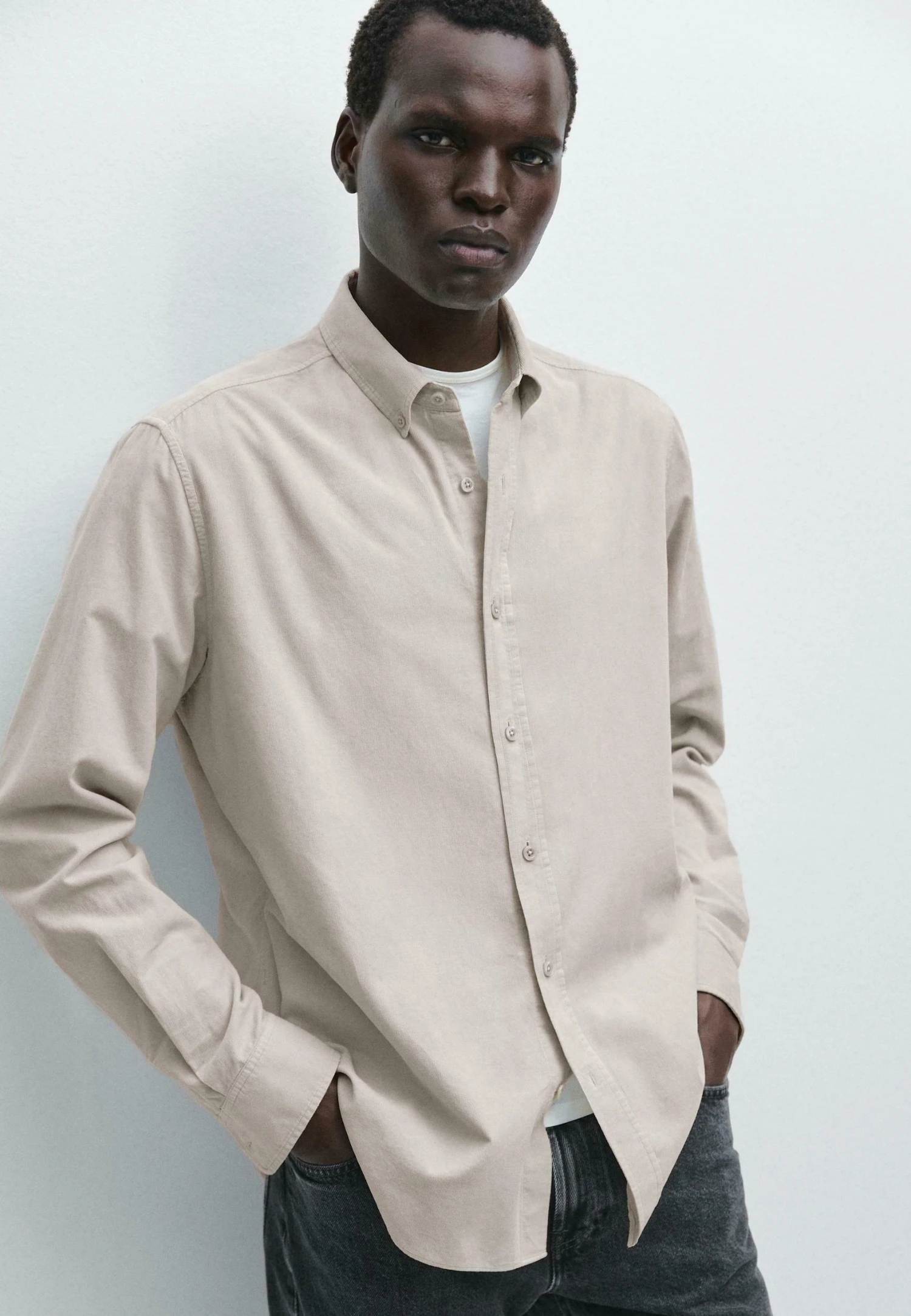 Massimo Dutti REGULAR FIT NEEDLECORD - Shirt - Sand 1 Massimo Dutti REGULAR FIT NEEDLECORD - Shirt - Sand