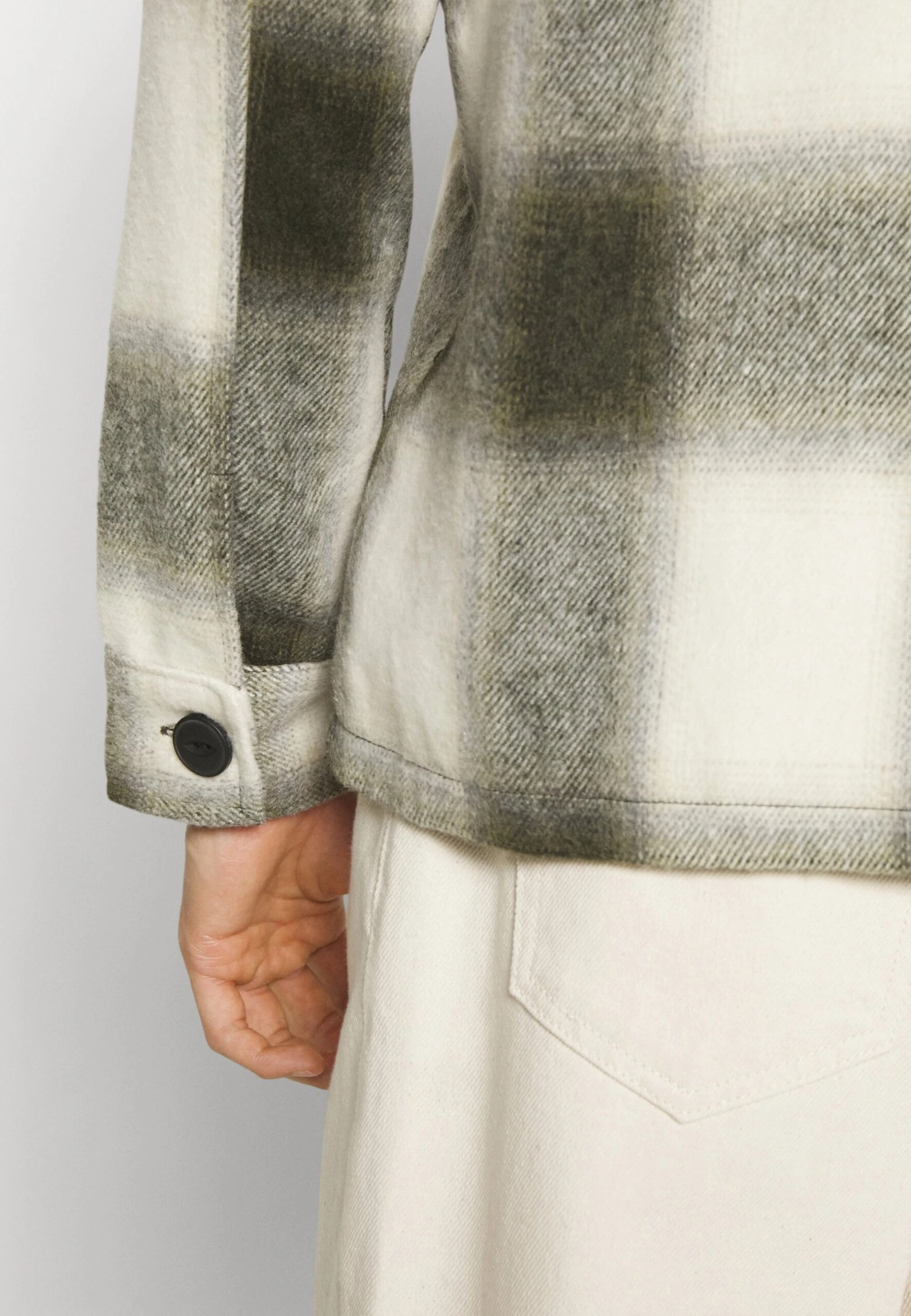 BRAVE SOUL Summer Jacket - Green/Beige 6 BRAVE SOUL Summer Jacket - Green/Beige - Image 6