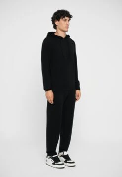 HOODIE - Jumper - Black -Indicode Men Wear Shop 87f192bb451547fb95c68300f09f3a98