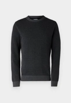 Jack & Jones EGLOBE CREW NECK - Jumper - Duffel Bag -Indicode Men Wear Shop 95dfd6174ce543e5ae950bf8083788b7