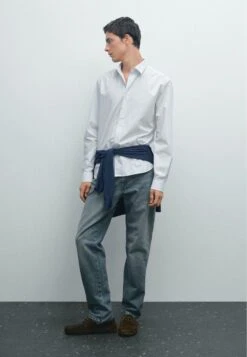 Massimo Dutti REGULAR FIT STRIPED GARMENT - Shirt - White -Indicode Men Wear Shop 97cd2804a6484b0e873b9bd7f8a9c018