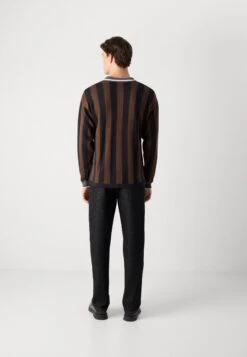 Mads Nørgaard FANCY LIAM FOOTBALL - Jumper - Black/demitasse -Indicode Men Wear Shop 98bee95479ad4fd683a8a8cc12a6b18b
