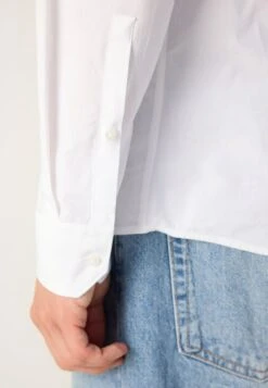 Hugo ELISHA - Formal Shirt - Open White -Indicode Men Wear Shop 9e0efb0cd7724314933b0427d4031478