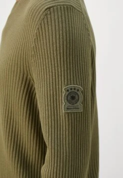 Marc O'Polo MARC O’POLO X DFB TRAVEL COLLECTION CREWNECK - Jumper - Avery Fern -Indicode Men Wear Shop a0fbd91c27d7423f9c06daa99470ec43