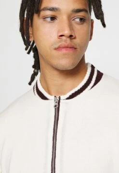 BRAVE SOUL Everson - Cardigan - Oxblood/Vintage White -Indicode Men Wear Shop a1b7c1cb1a1c48aba9912e3918ec16bc