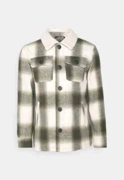 BRAVE SOUL Summer Jacket - Green/Beige 10 BRAVE SOUL Summer Jacket - Green/Beige -Indicode Men Wear Shop a2b374eb70ff479e8ecfbe355366b335