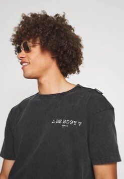 Paulus - Print T-Shirt - Black -Indicode Men Wear Shop a78ba0b1f978483ebef381a06f3663d5