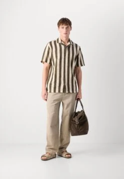 Lindbergh BOLD STRIPED RESORT SHIRT - Shirt - Dark Khaki -Indicode Men Wear Shop a7e111469c37457db53660ad798ad2e1