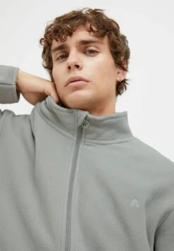 NBCocas - Fleece Jacket - Drizzle 12 NBCocas - Fleece Jacket - Drizzle -Indicode Men Wear Shop ad0593daebe54ea68f877416b735399c