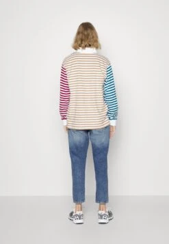 Calvin Klein Jeans Dad - Relaxed Fit Jeans - Denim Medium 7 Calvin Klein Jeans Dad - Relaxed Fit Jeans - Denim Medium -Indicode Men Wear Shop b4441c9b31734dde8d1250585520bc70