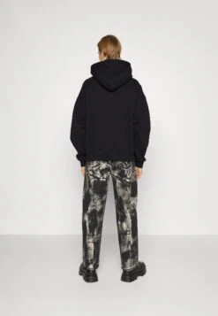 FIORUCCI Hoodie - Black 8 FIORUCCI Hoodie - Black -Indicode Men Wear Shop ba3385f61e73436fab9d3b52282ff571