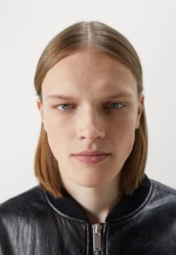 Holzweiler Reb Jacket - Faux Leather Jacket - Black -Indicode Men Wear Shop baa88fc4bea542079736ca0d3e53d4e7