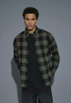 Blend BHBUSTER - Shirt - Thyme -Indicode Men Wear Shop bac5d9b2bcca48f0b633c44c5c1e58ab