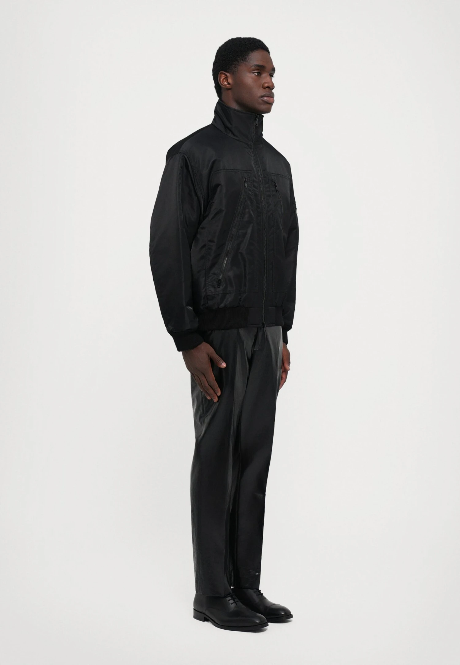 MM6 Maison Margiela SPORTS JACKET - Light Jacket - Black 4 MM6 Maison Margiela SPORTS JACKET - Light Jacket - Black - Image 4