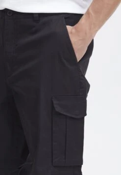 Solid SDJOE REGULAR FIT - Cargo Trousers - True Black -Indicode Men Wear Shop bff182b37b634bb1927219755fd1a7e1