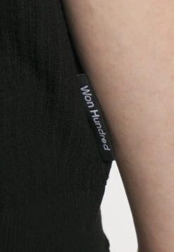 Kaiden - Jumper - Black -Indicode Men Wear Shop c3bedfc59357486ebc18679ed91d93c5