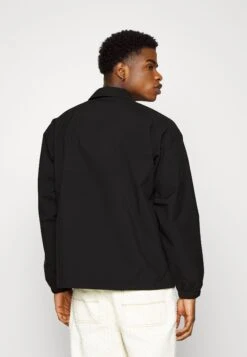 Makia Hook Jacket - Summer Jacket - Black -Indicode Men Wear Shop c6421b6f394d4ddb891b363f10b71cfa