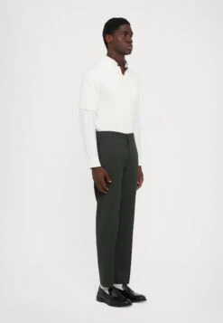 Filippa K TROY TROUSERS - Trousers - Green -Indicode Men Wear Shop c7350fdda990435e90b763fd89fe9370
