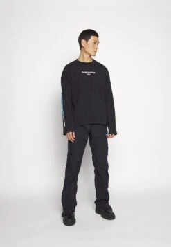 032c Bar Supersized Longsleeve - Long Sleeved Top - Black -Indicode Men Wear Shop cf46fa9f87804dc0ae06413118051ce0